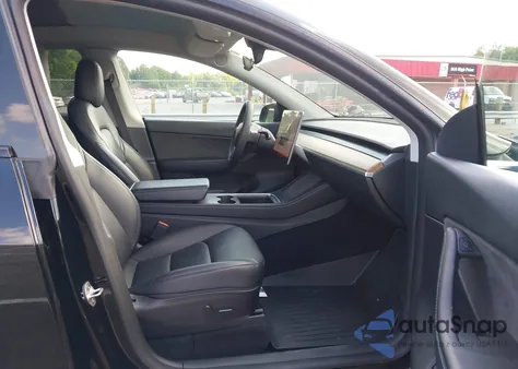 2022 Tesla Model Y Long Range Dual Motor All-Wheel Drive from USA, damaged, VIN 7SAYGDEE6NF425647